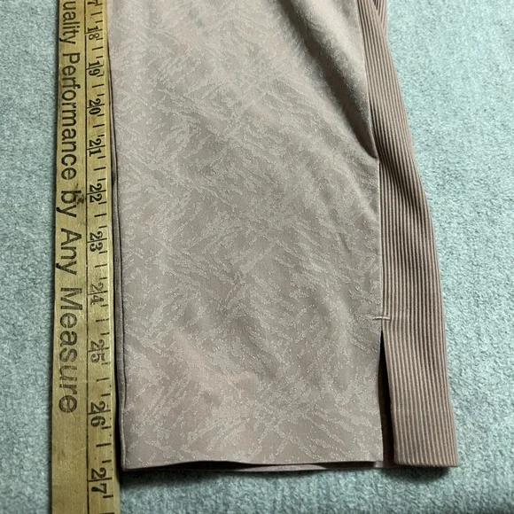 Athleta Brooklyn Textured Ankle pants Dusty pink - Picture 10 of 12